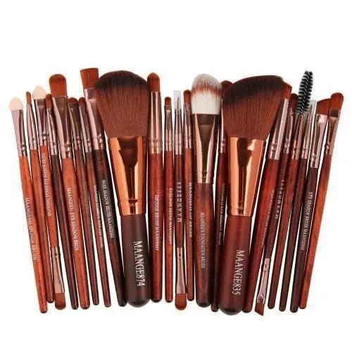 Easy Maintenance with Soft, Synthetic Bristle Brushes